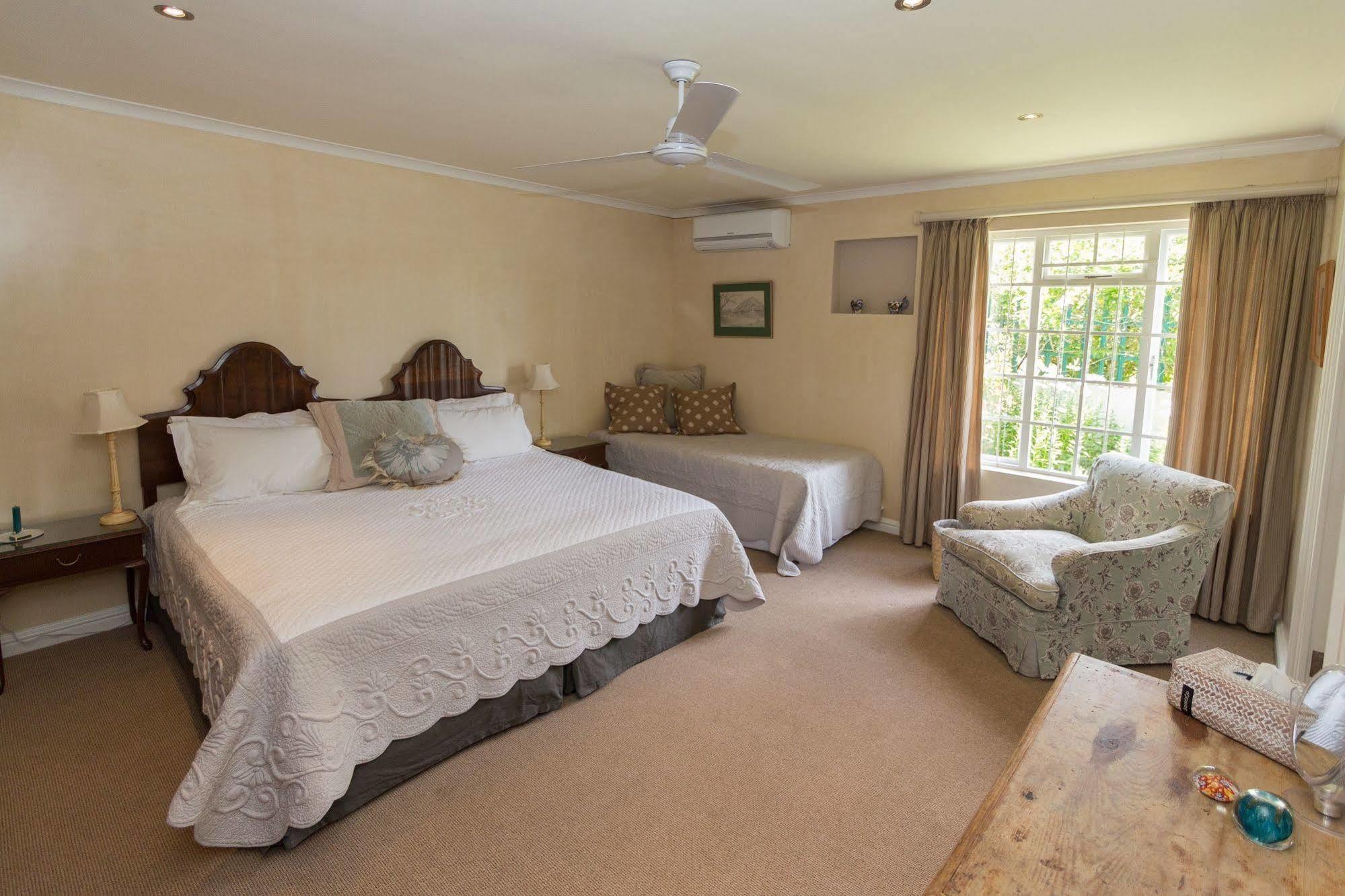 Cornerway House Hotel Plettenberg Bay Exterior photo